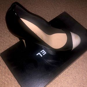 Chanel Pumps